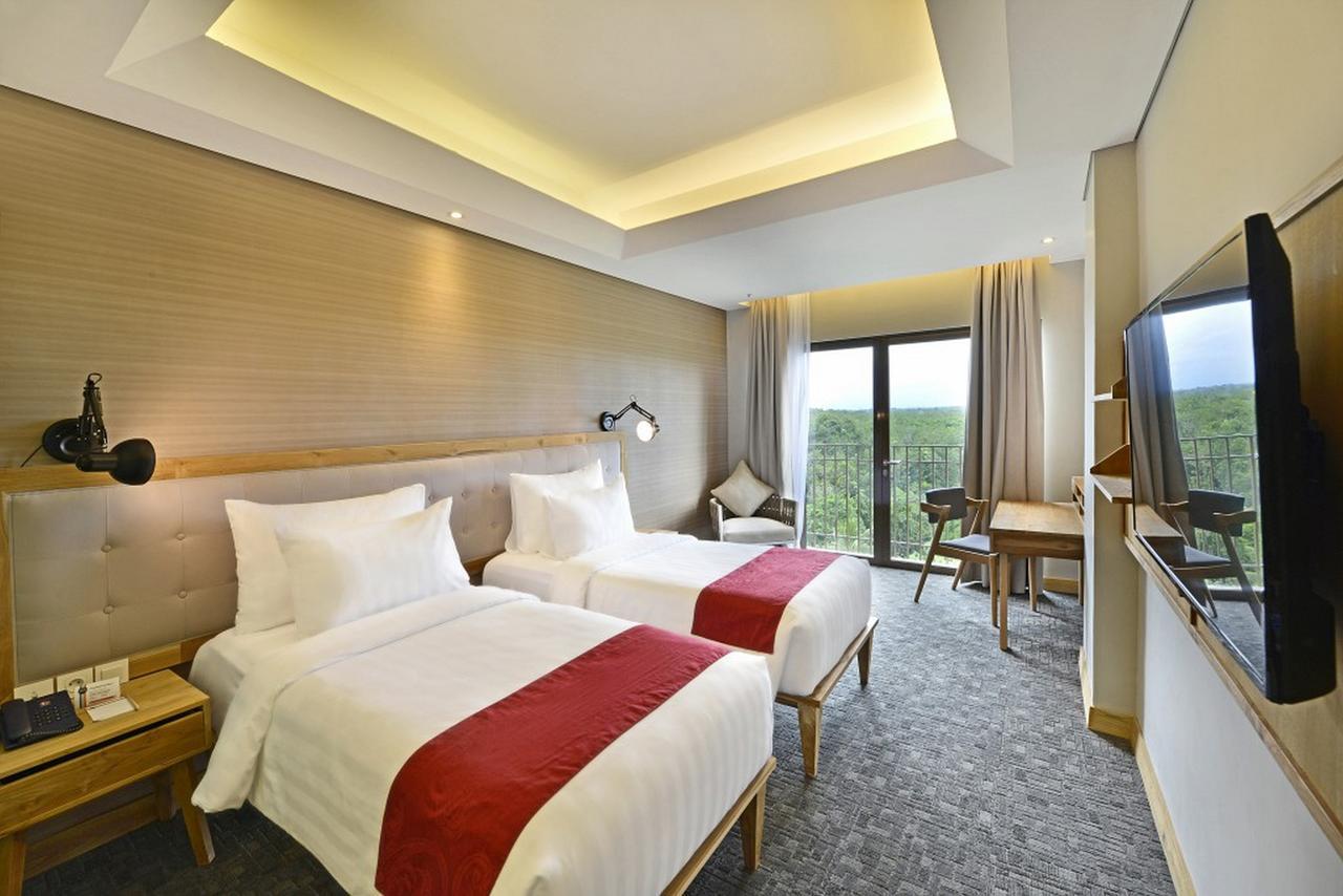 Famvida Hotel Lubuklinggau Zewnętrze zdjęcie