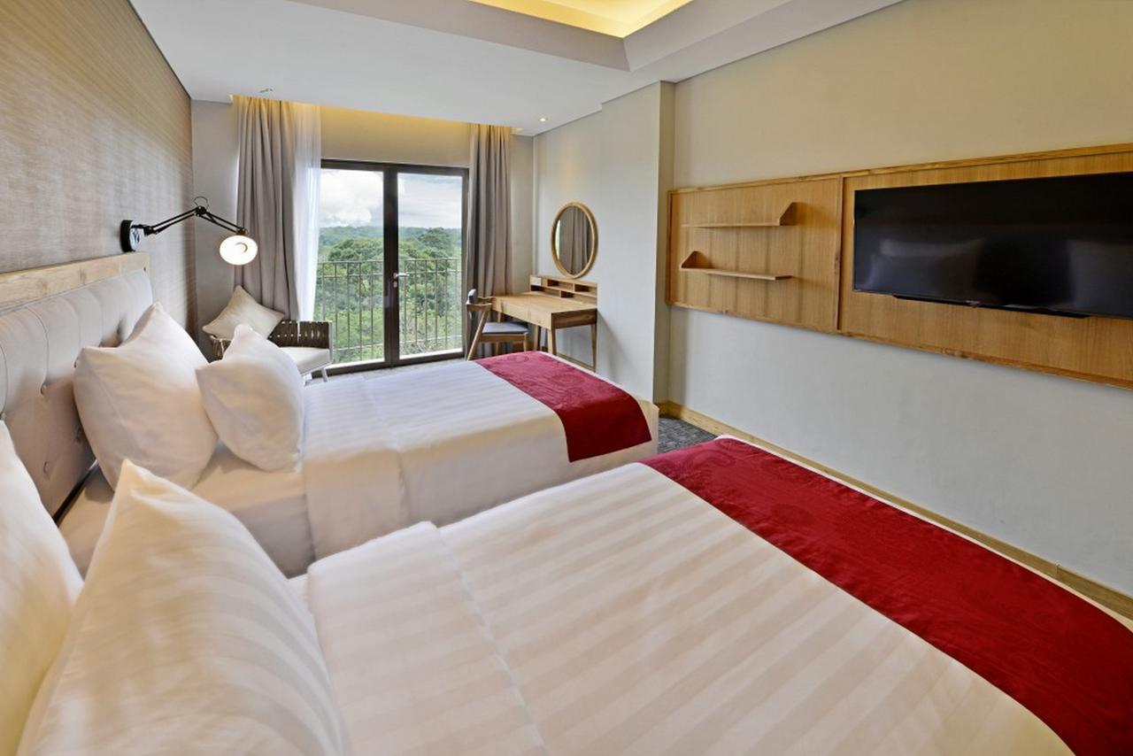 Famvida Hotel Lubuklinggau Zewnętrze zdjęcie