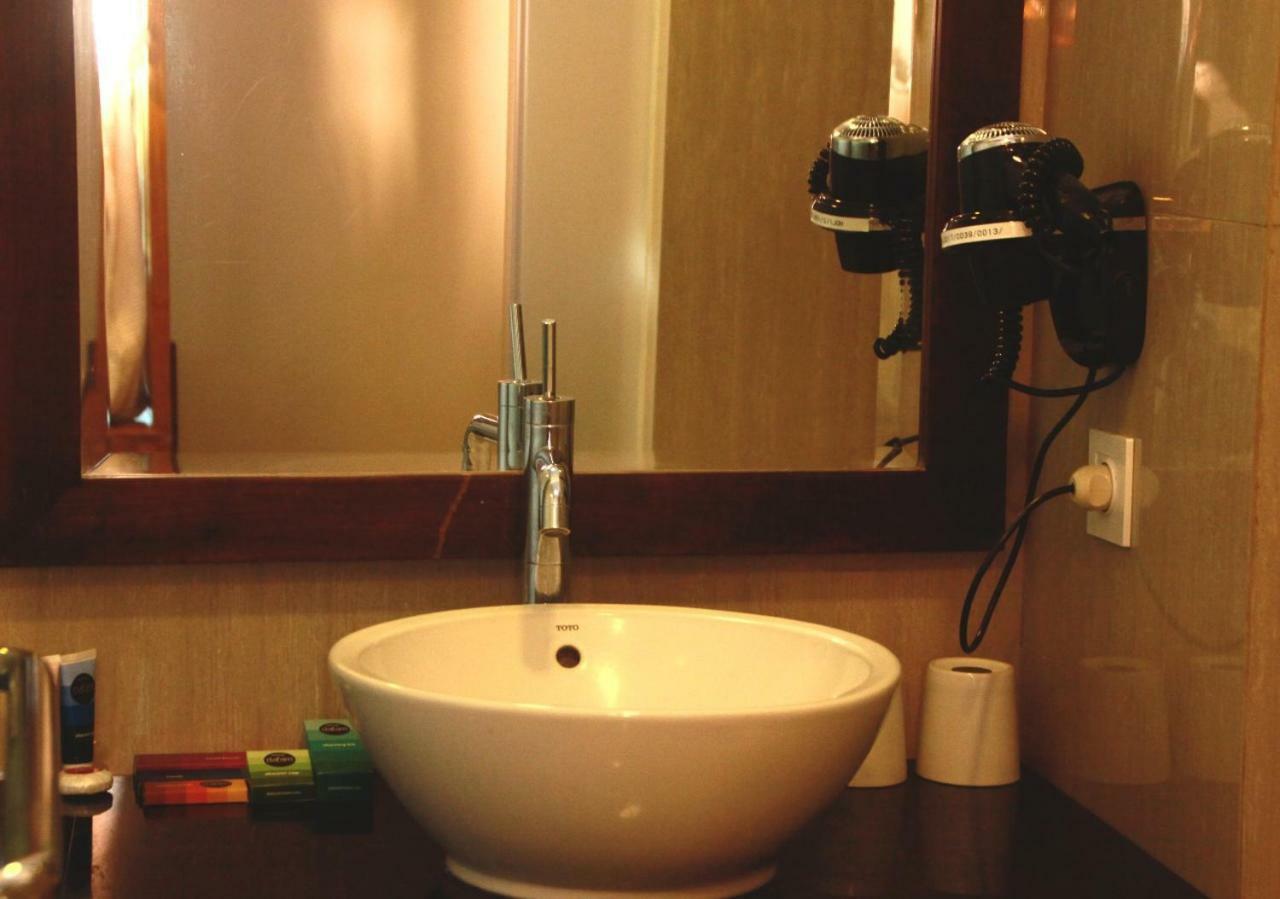Famvida Hotel Lubuklinggau Zewnętrze zdjęcie