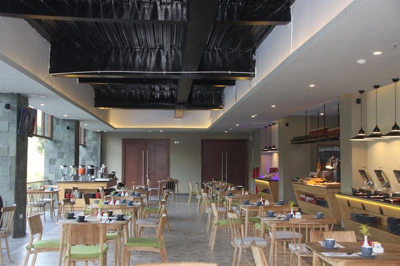 Famvida Hotel Lubuklinggau Zewnętrze zdjęcie